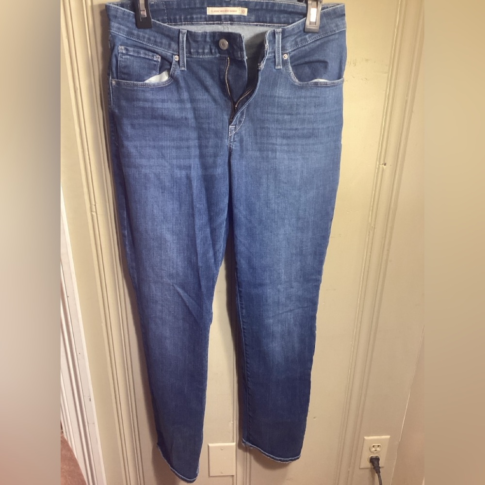 Levi’s Classic Mid Rise Skinny Women’s Denim Jeans